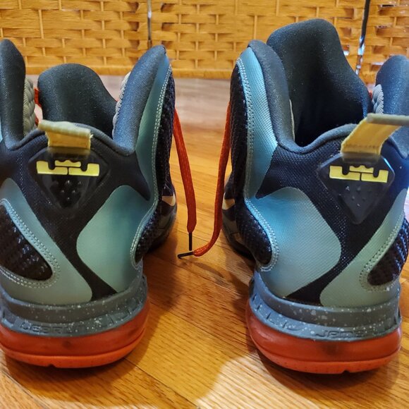 NIKE LEBRON 9 "Cannon" Men size US 13 - Picture 5 of 7